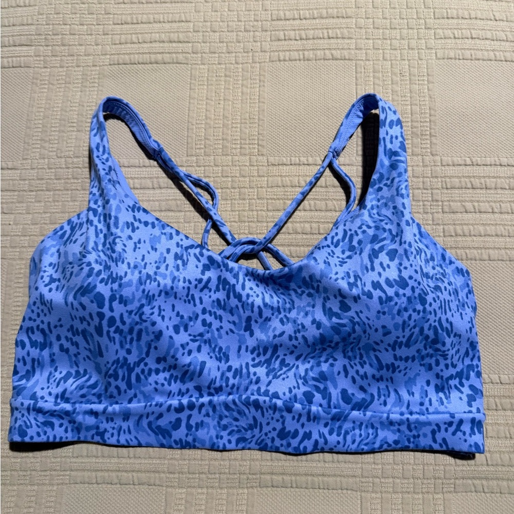 Athleta Solace Printed Strappy Sports Bra D-DD Size Large Blue Purple EUC